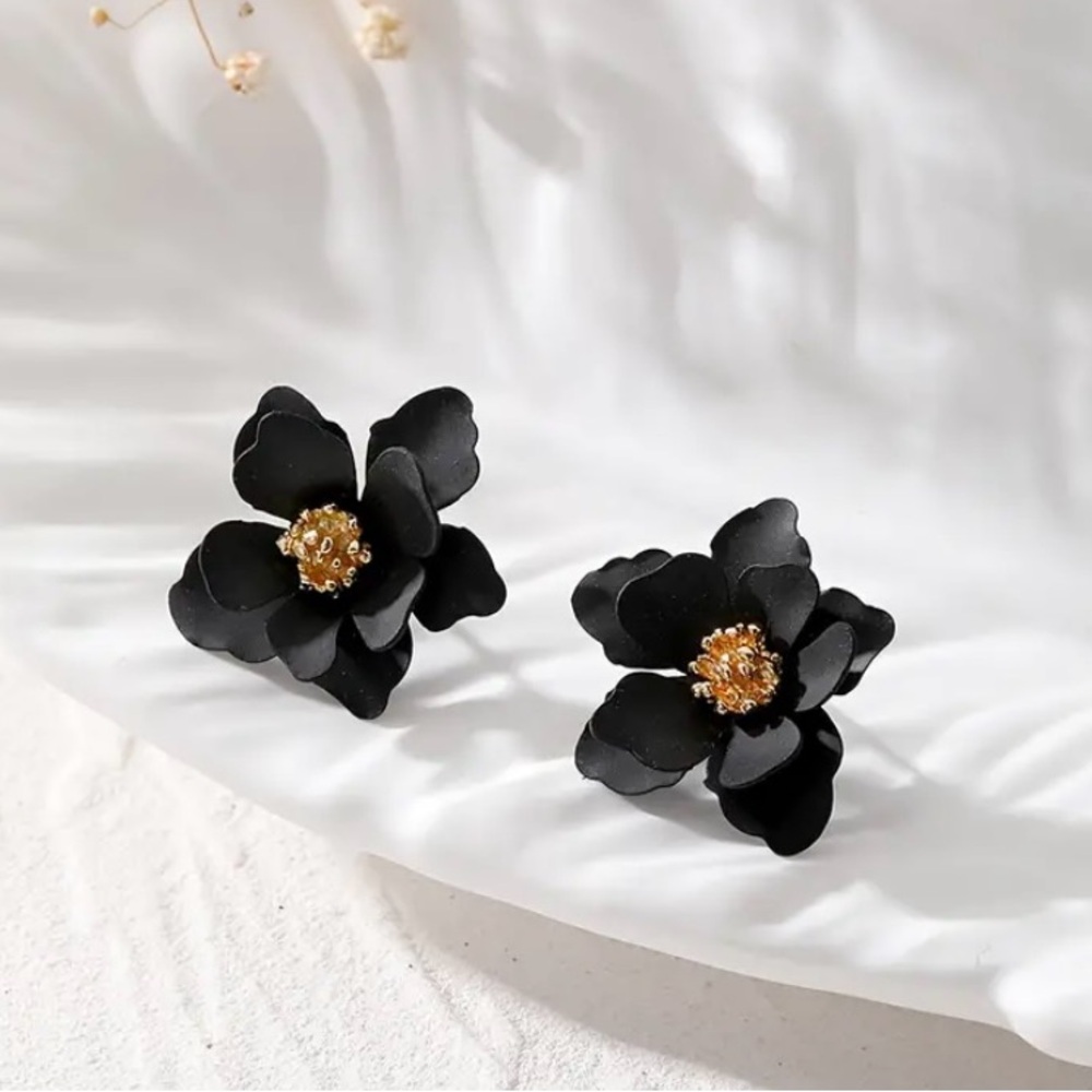 Black Bloom Earrings